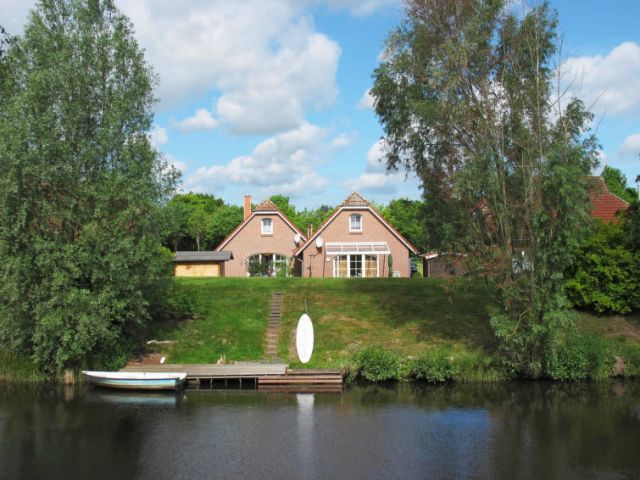 gemütliches Ferienhaus mit Bootssteg
