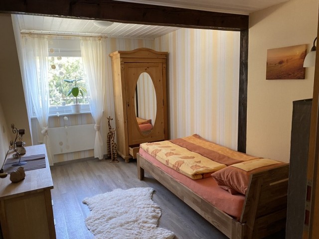 Schlafzimmer 2