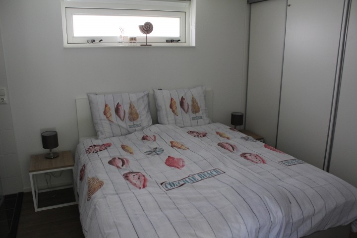 Schlafzimmer mit Doppelbett