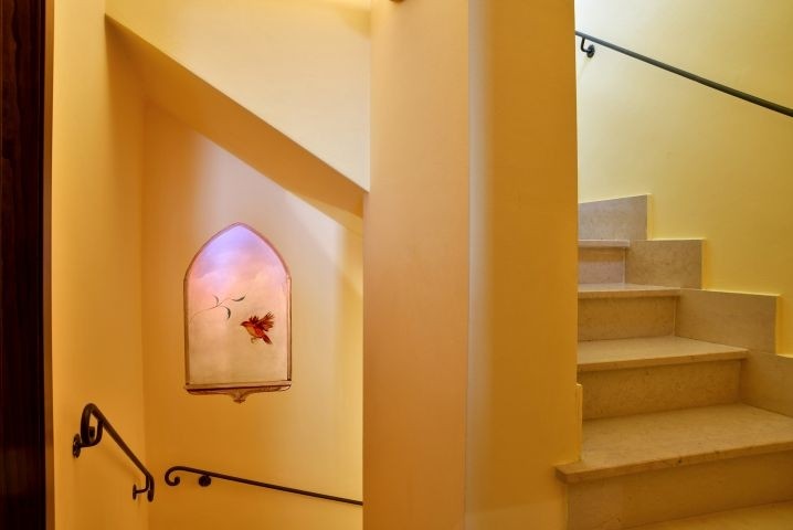 Treppenaufgang zum Turmzimmer