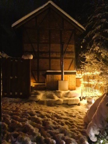 Hotub im Garten, nicht nur im Winter ein Highlight.