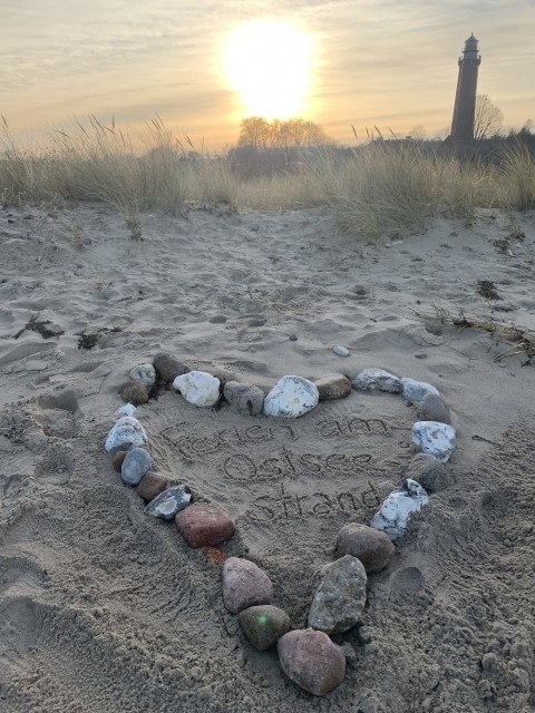 Behrensdorf - Strand und Leuchtturm 