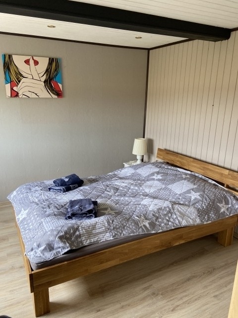 Schlafzimmer II