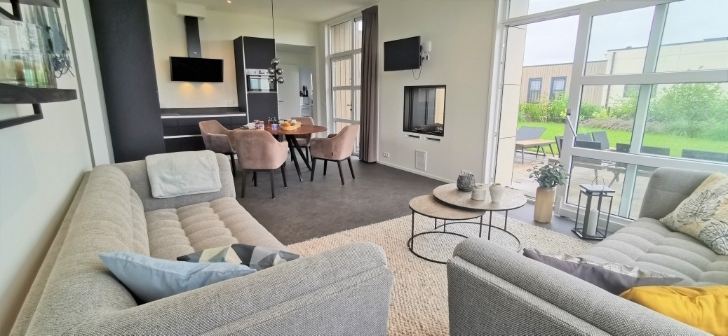Wohnzimmer mit komfortabler Sitzecke