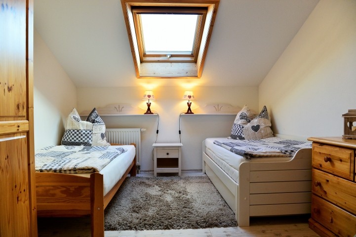 Schlafzimmer 2