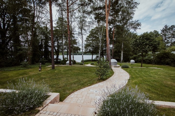 Südwestterrasse mit Seeblick
