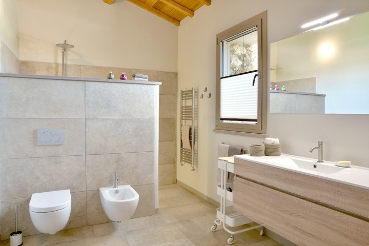 Bad mit Dusche