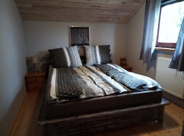Schlafzimmer 2