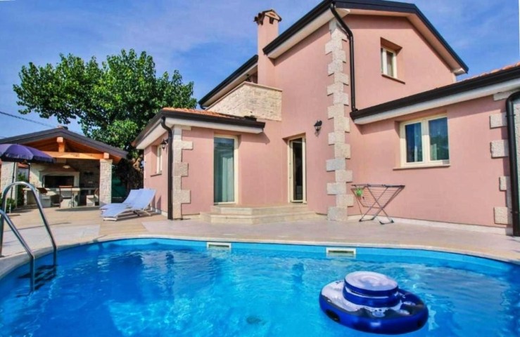 Villa Contessa mit Pool