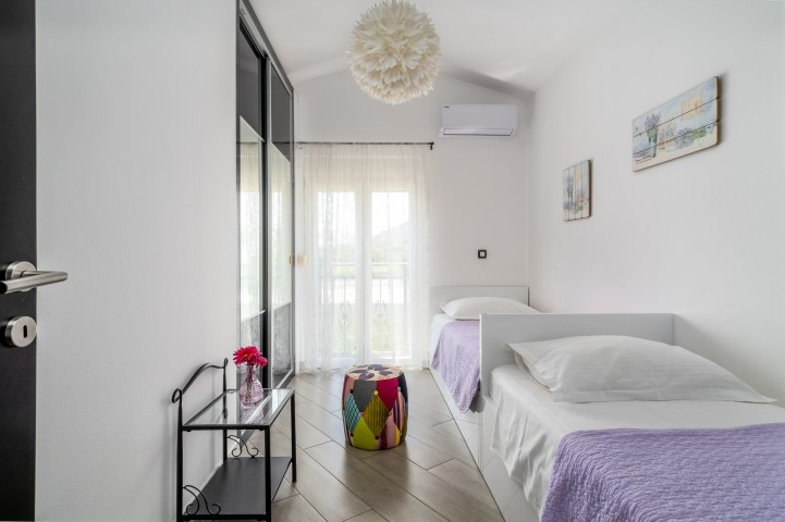 Schlafzimmer Nr. 4 mit zwei Einzelbetten 90x200cm