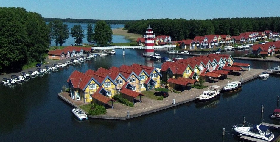 Ferienhaus auf der vorderen Insel im Hafendorf Rheinsbergg