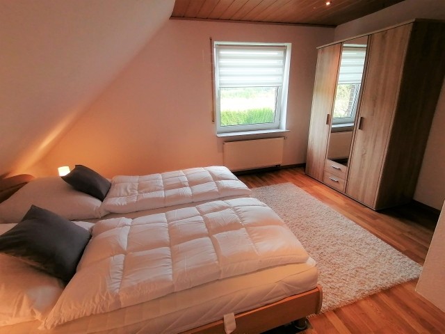 Schlafzimmer 2 OG