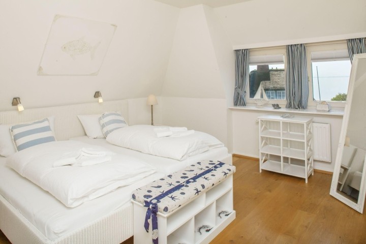 Schlafzimmer eins