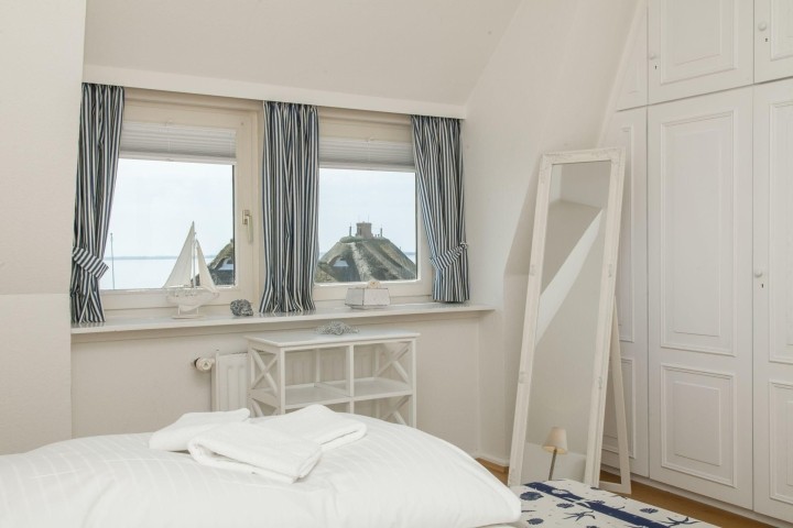 Schlafzimmer eins