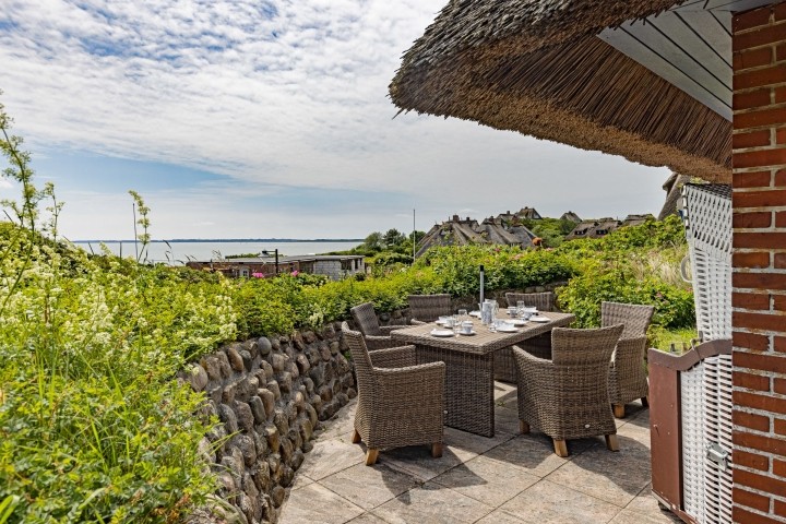 Terrasse eins
