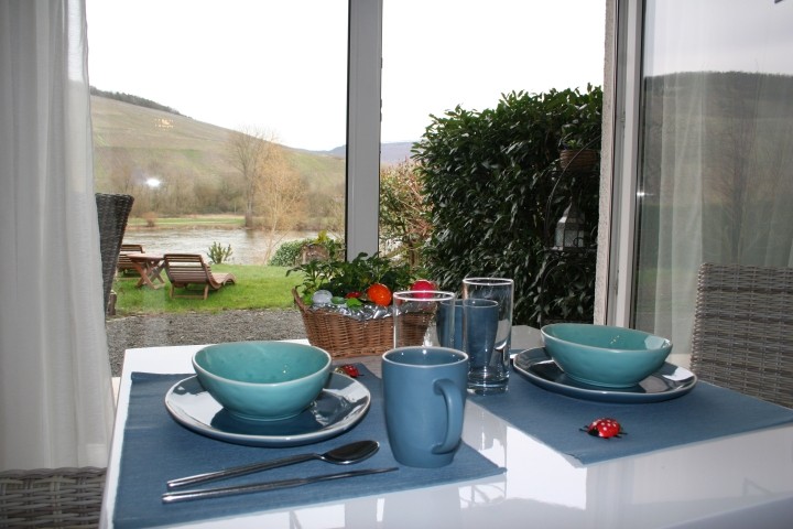 Frühstück mit Moselblick