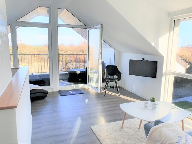 mit Zugang zur Loggia/ Meerblick