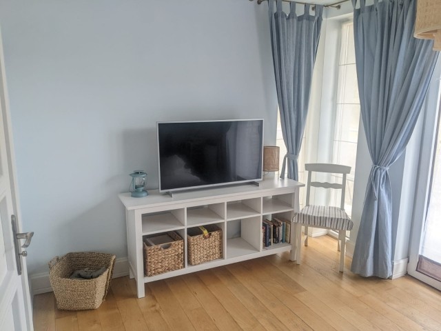 Schlafzimmer. Blick vom Bett aus