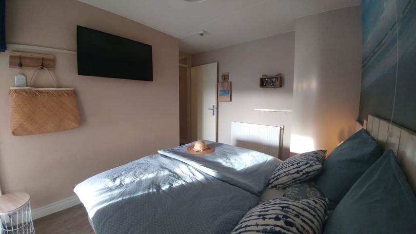 Schlafzimmer mit TV