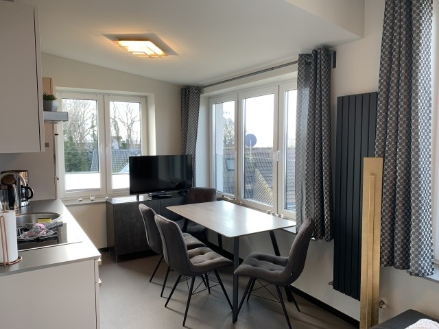 Blick in das moderne Wohnzimmer