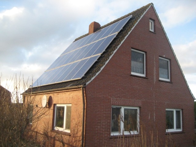 Die Photovoltaik Anlage produziert den Strom für unser Haus