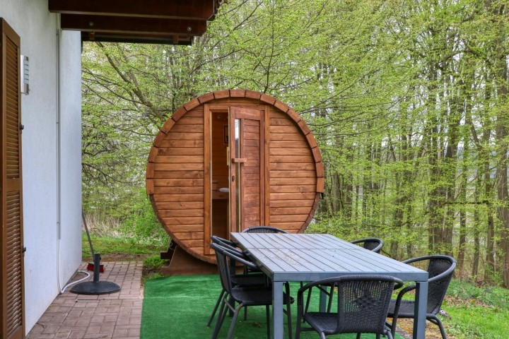 Außenansicht/ Terrasse
