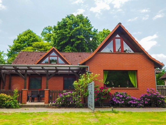 Haus mit Terrasse 
