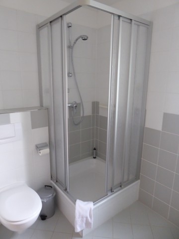 Dusche eins