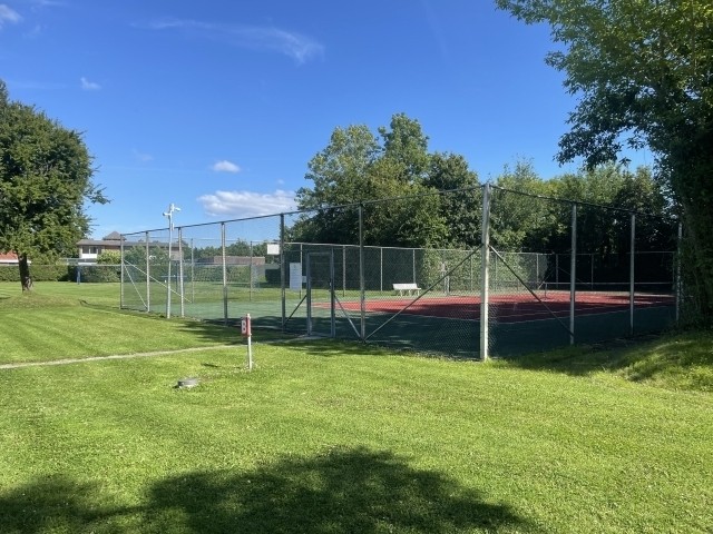 Tennisplatz im Park