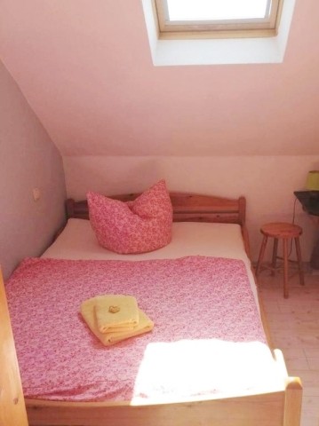 Kleiners Schlafzimmer