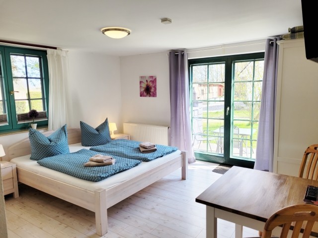 Zimmeransicht Doppelzimmer 2 mit Terrasse