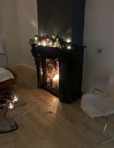 Historisches Kaminsims Wohnzimmer 
