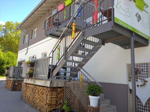 Unser Haus von der Einfahrt