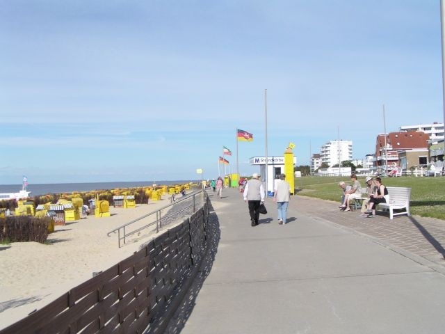 Schöner Strand und die kilometerlange, neu gestaltete Duhner Strandpromenade