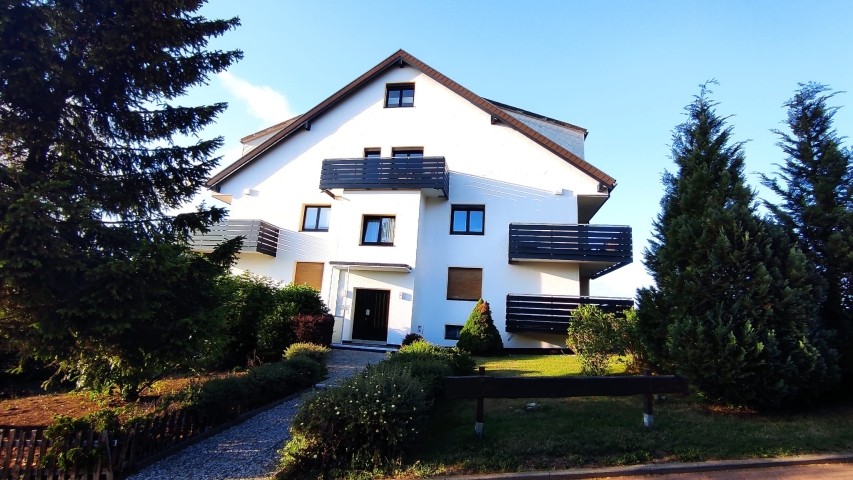 Gebäude