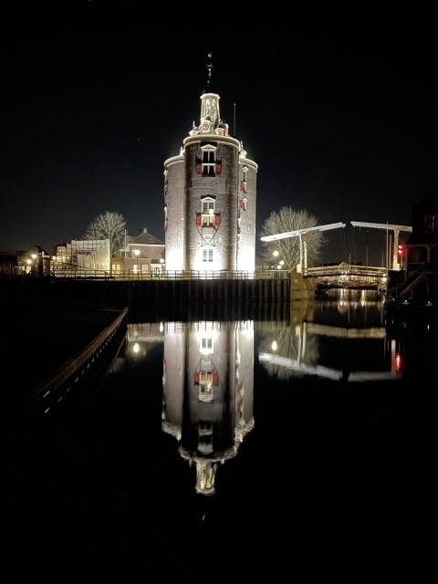 Drommedaris by night