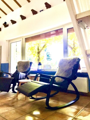 Gemütliche Schaukelstühle