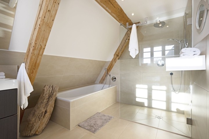 Badezimmer eins
