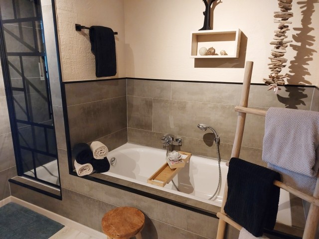 große Badewanne