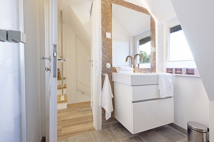 Badezimmer eins