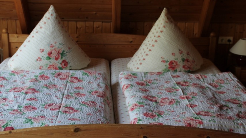 Doppelbett im Studio