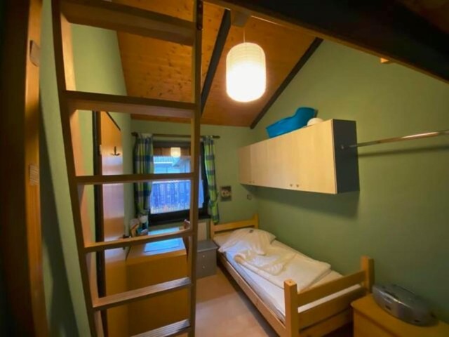 Schlafzimmer 2