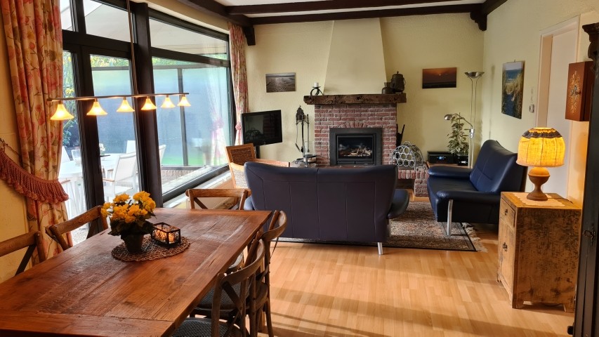 Wohn / Esszimmer