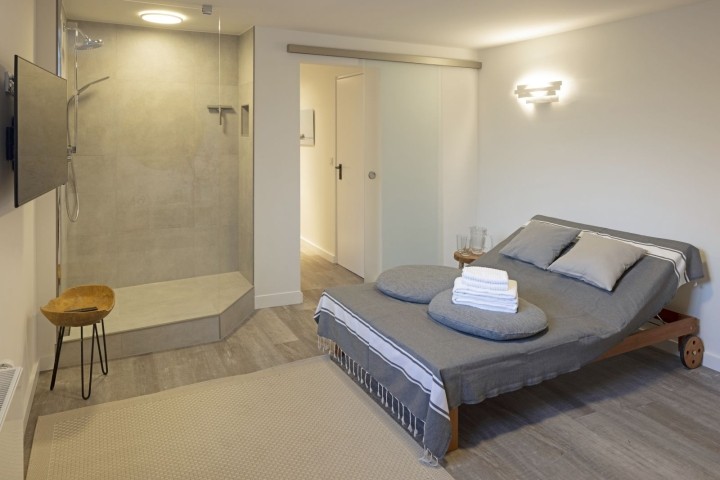 Wellnessbereich/ Fitnessraum im Souterrain