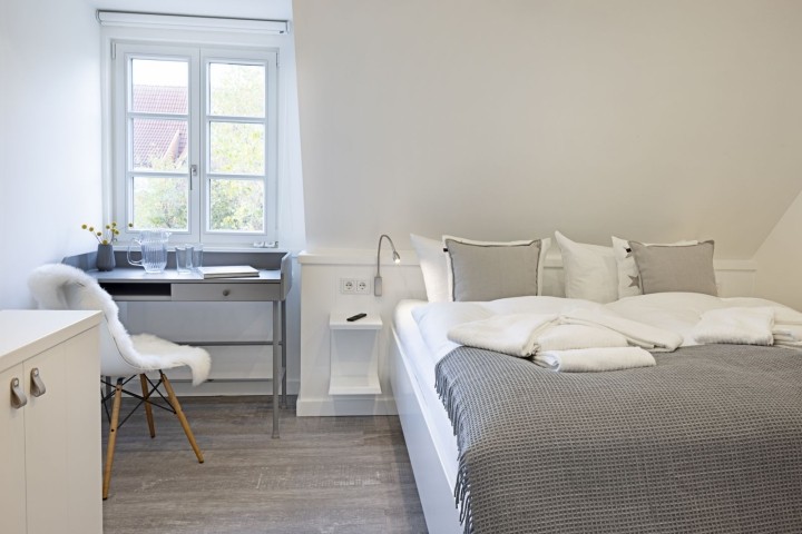 Schlafzimmer eins im 1 Obergeschoss