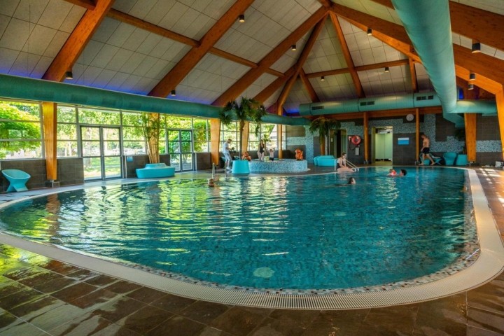 Das Schwimmbad