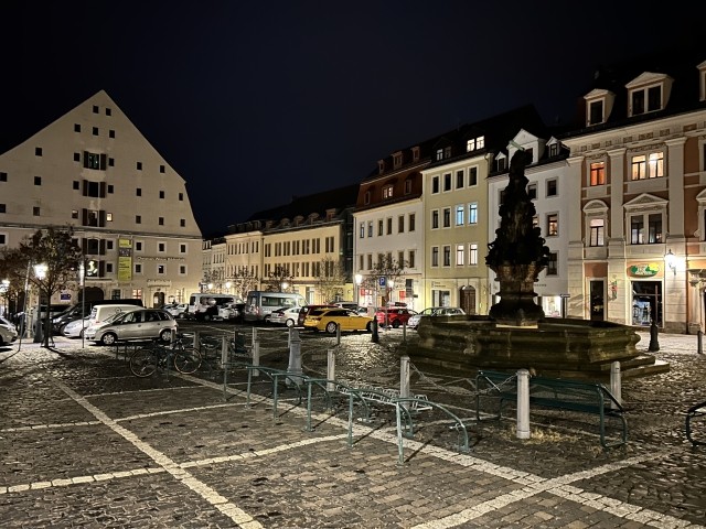 Blick über den neumarkt von der fewo