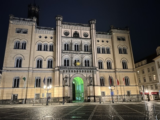 Historisches Rathaus 150 m von der Fewo entfernt