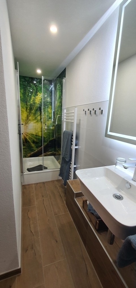 Das neu renovierte Badezimmer