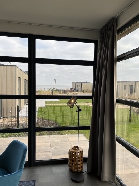 Blick vom Wohnbereich auf das IJsselmeer